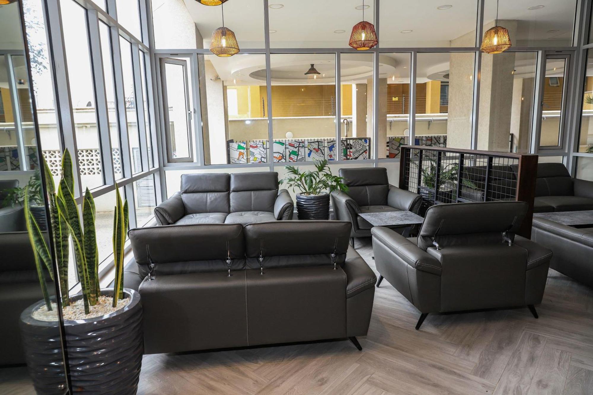 Capital M By Bednbeyond Dehali Line, Westlands Nairobi, Kenyaアパートメント エクステリア 写真