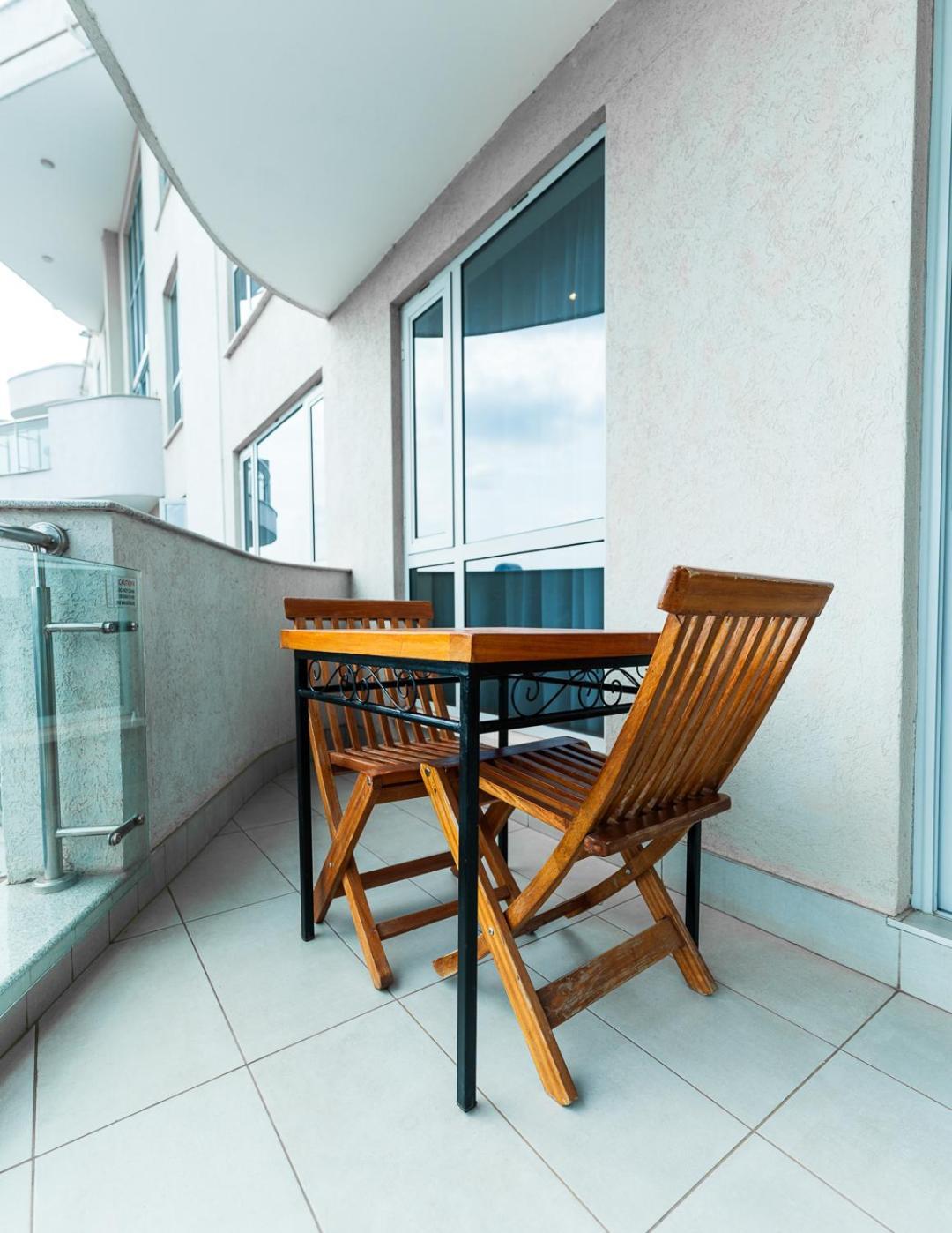 Capital M By Bednbeyond Dehali Line, Westlands Nairobi, Kenyaアパートメント エクステリア 写真